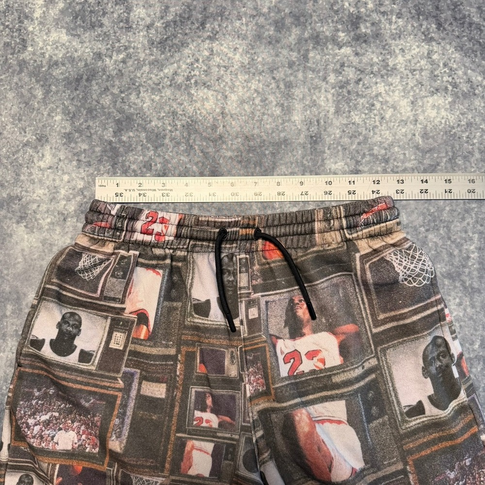 Jordan Kids Michael Jordan TV Graphic Fleece Shorts Black Gray Size L 12-13Y - Picture 4 of 6